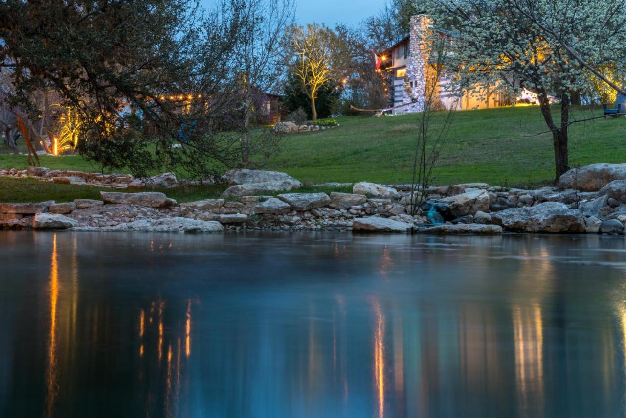 Barons Creekside Resort Fredericksburg Exterior photo